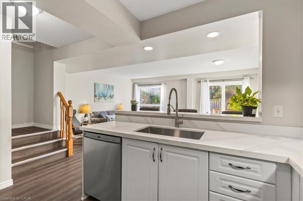 269 Mcmeeken Drive, Cambridge, Ontario  N3C 4N7 - Photo 9 - 40781643