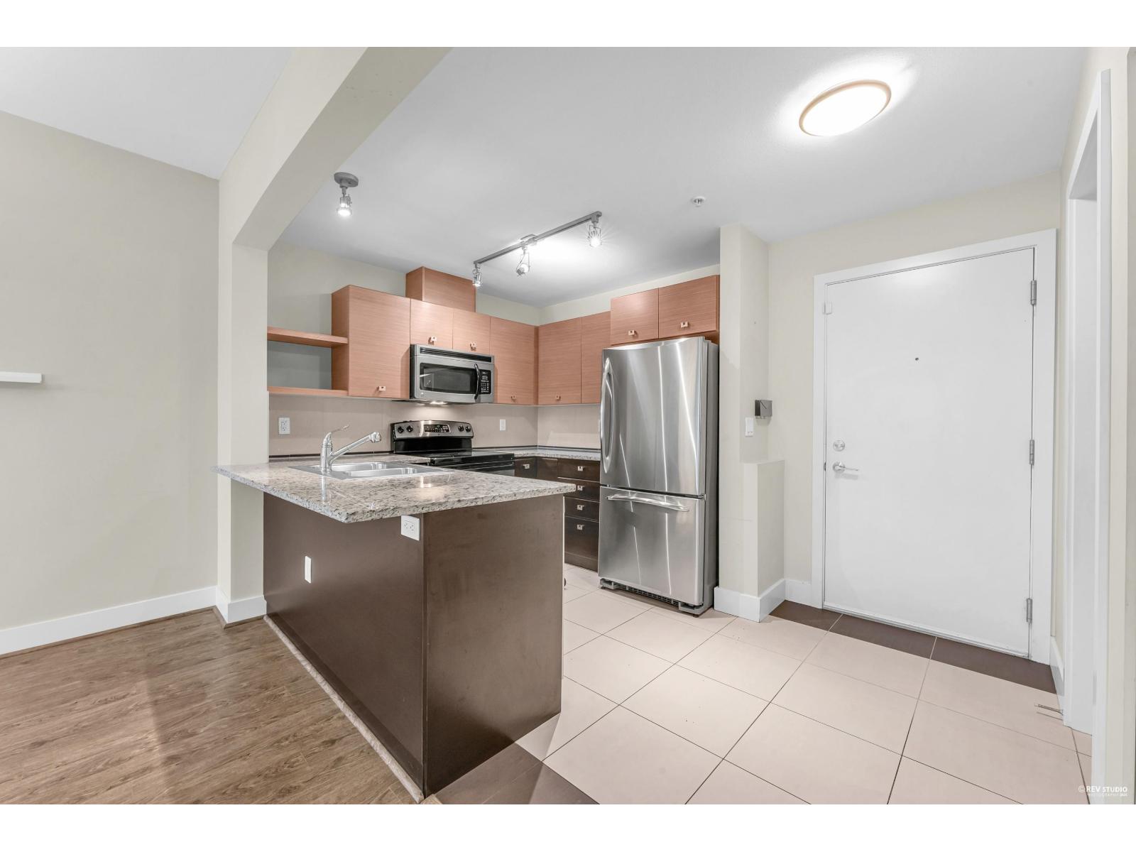 322 6688 120 Street, Surrey, British Columbia  V3W 1T8 - Photo 5 - R3062130