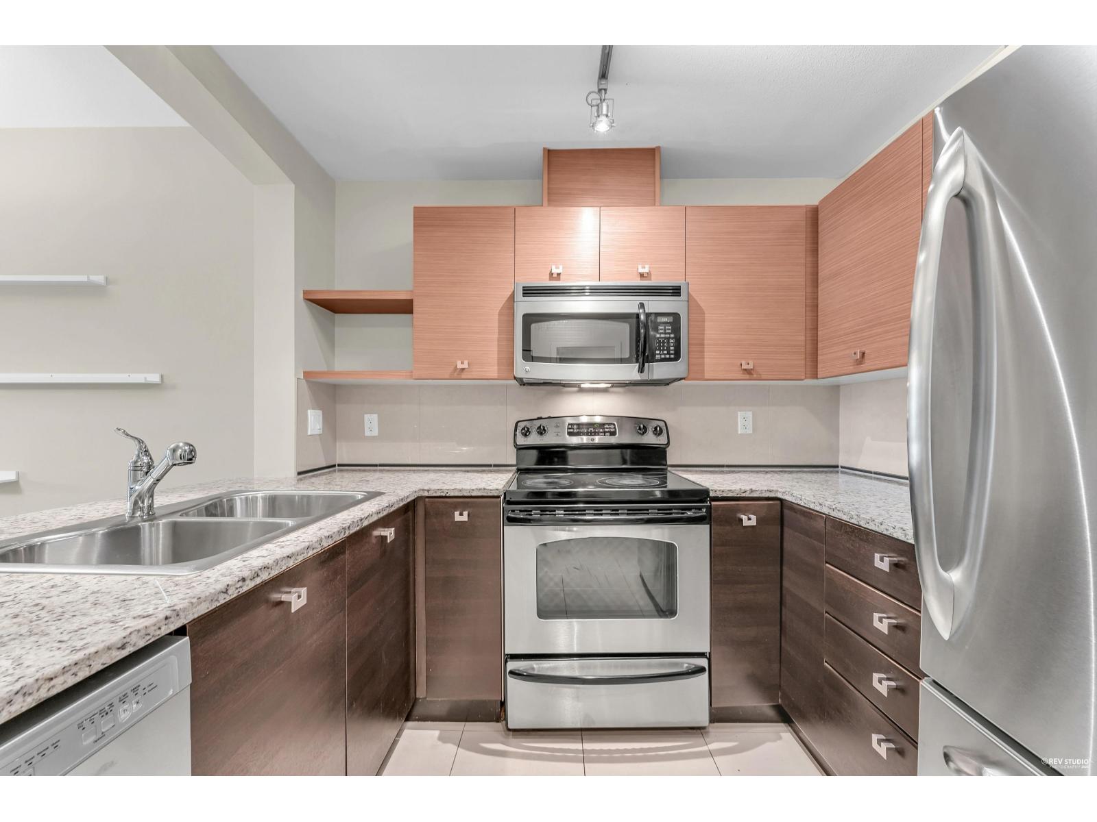 322 6688 120 Street, Surrey, British Columbia  V3W 1T8 - Photo 4 - R3062130