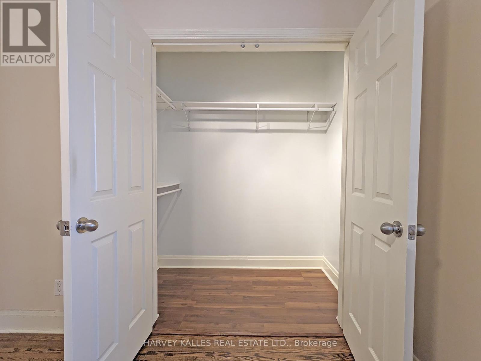 Upper - 95 Chatsworth Drive, Toronto, Ontario  M4R 1R8 - Photo 19 - C12442423