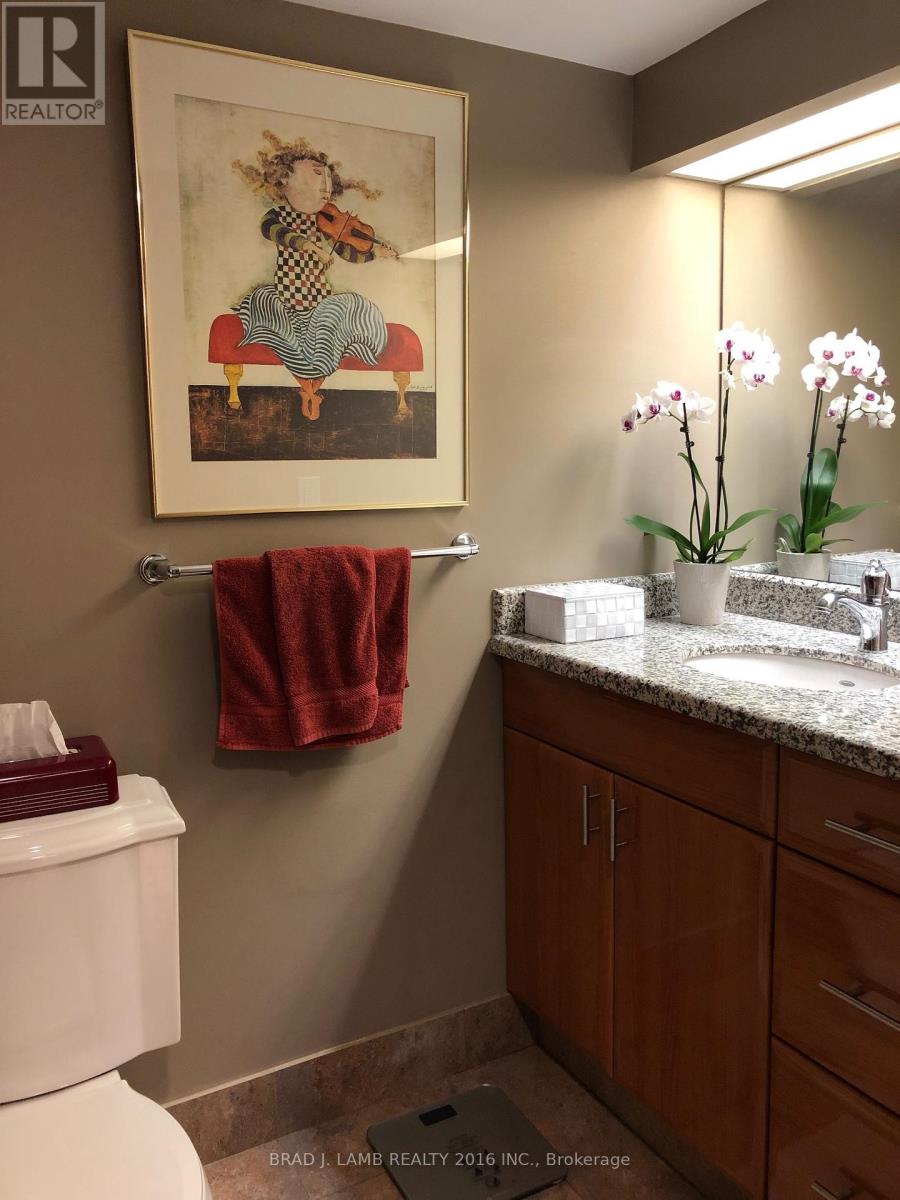 2911 - 99 Harbour Square, Toronto, Ontario  M5J 2H2 - Photo 12 - C12468919