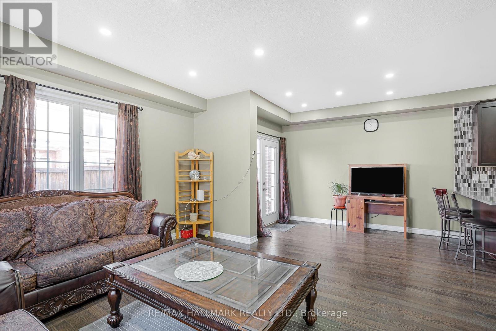 2 Telstar Way, Whitby, Ontario  L1M 0G2 - Photo 14 - E12484250