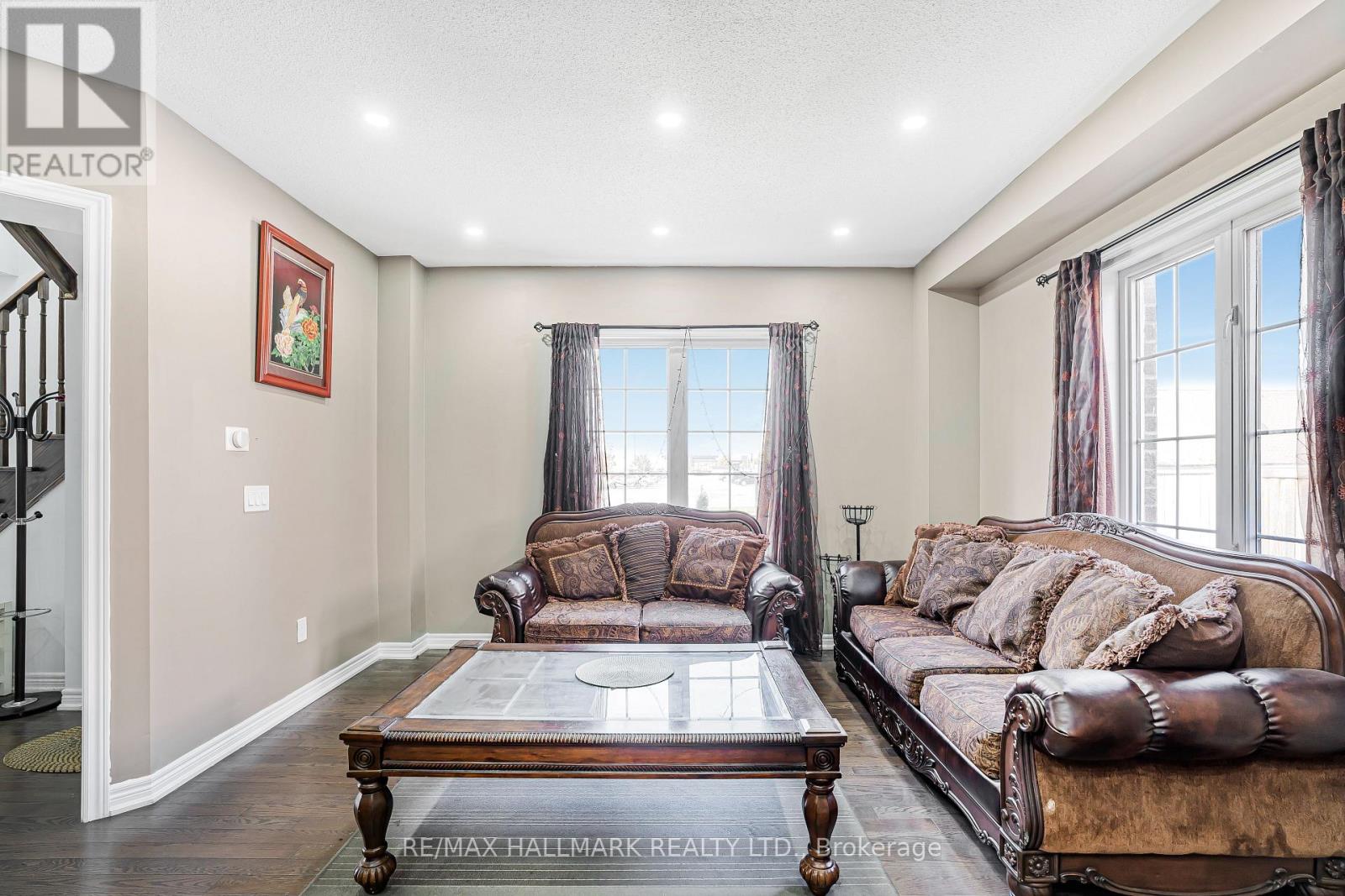 2 Telstar Way, Whitby, Ontario  L1M 0G2 - Photo 15 - E12484250