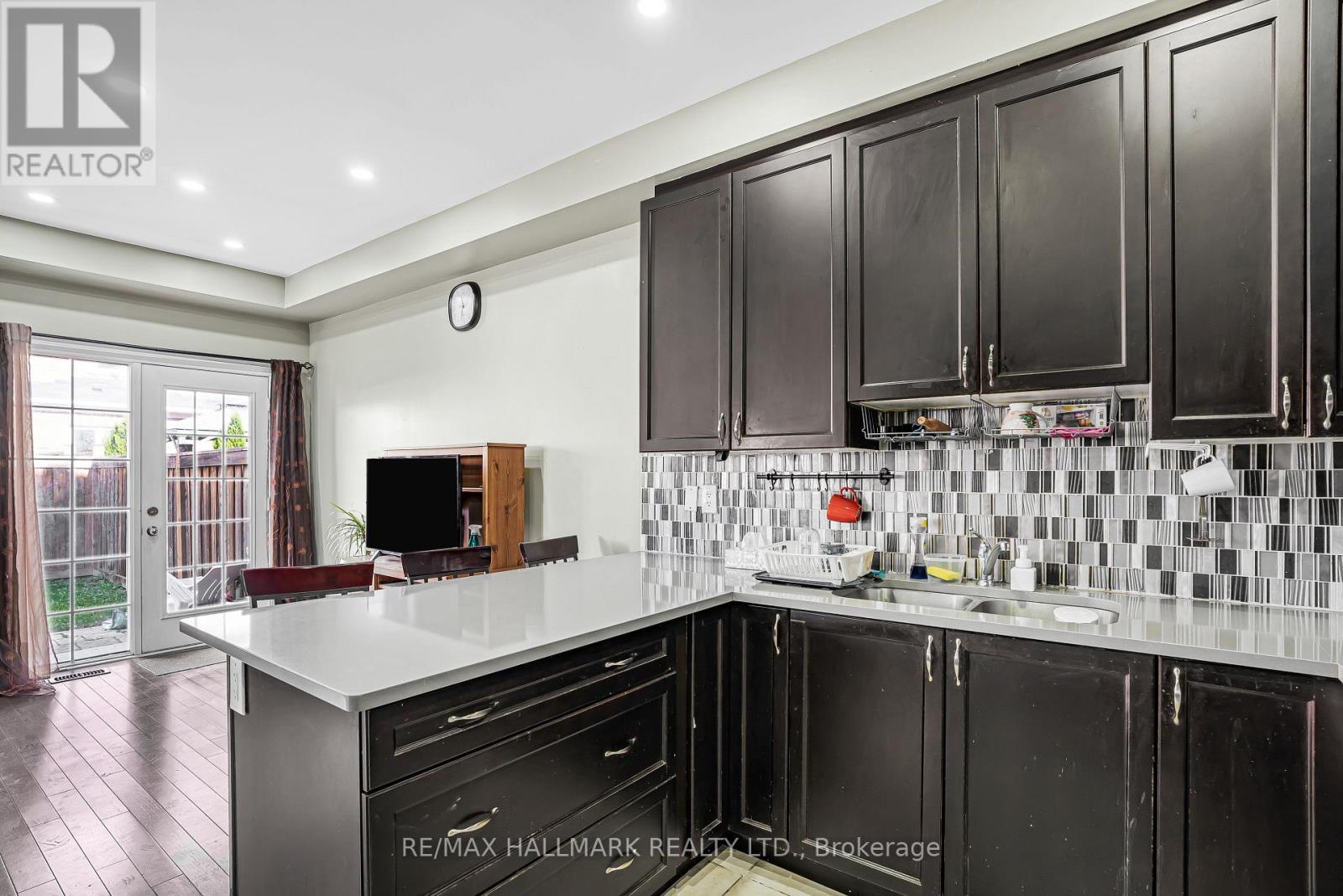 2 Telstar Way, Whitby, Ontario  L1M 0G2 - Photo 21 - E12484250