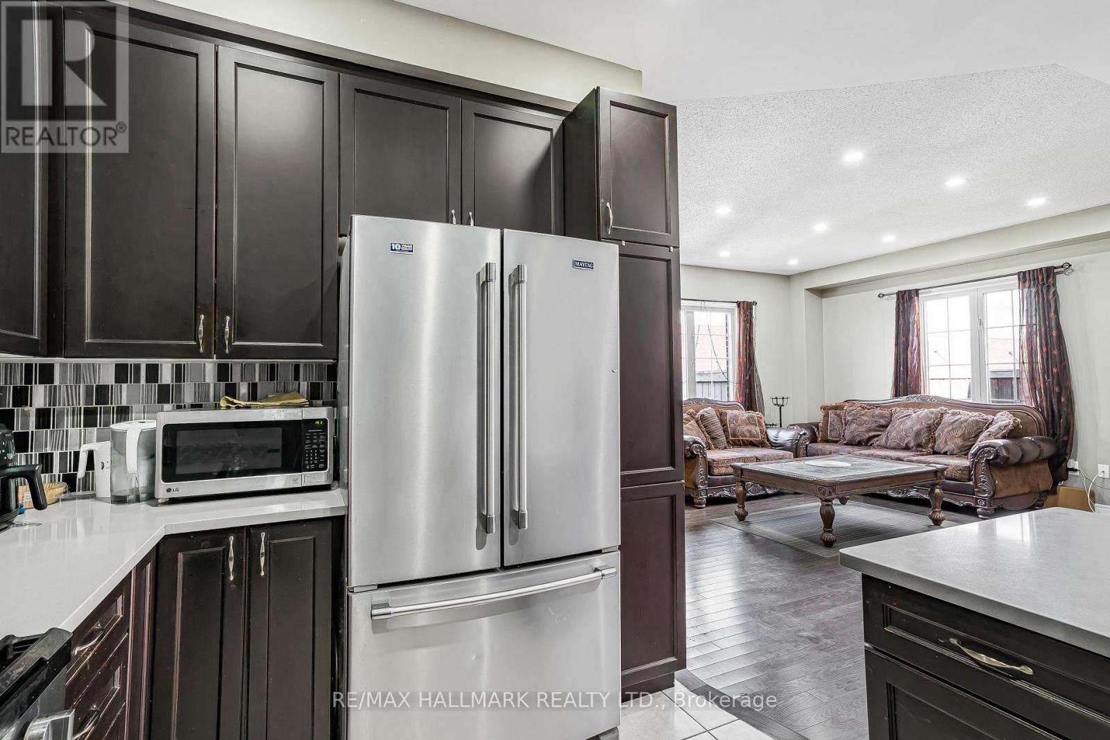 2 Telstar Way, Whitby, Ontario  L1M 0G2 - Photo 22 - E12484250