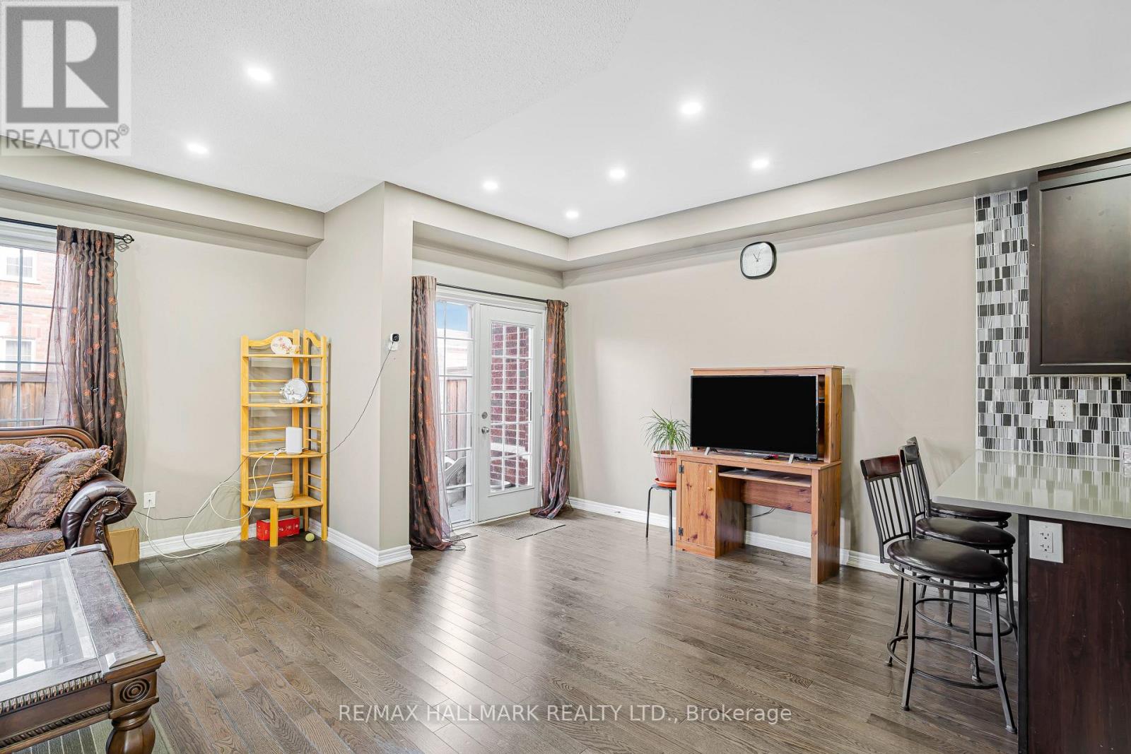 2 Telstar Way, Whitby, Ontario  L1M 0G2 - Photo 23 - E12484250