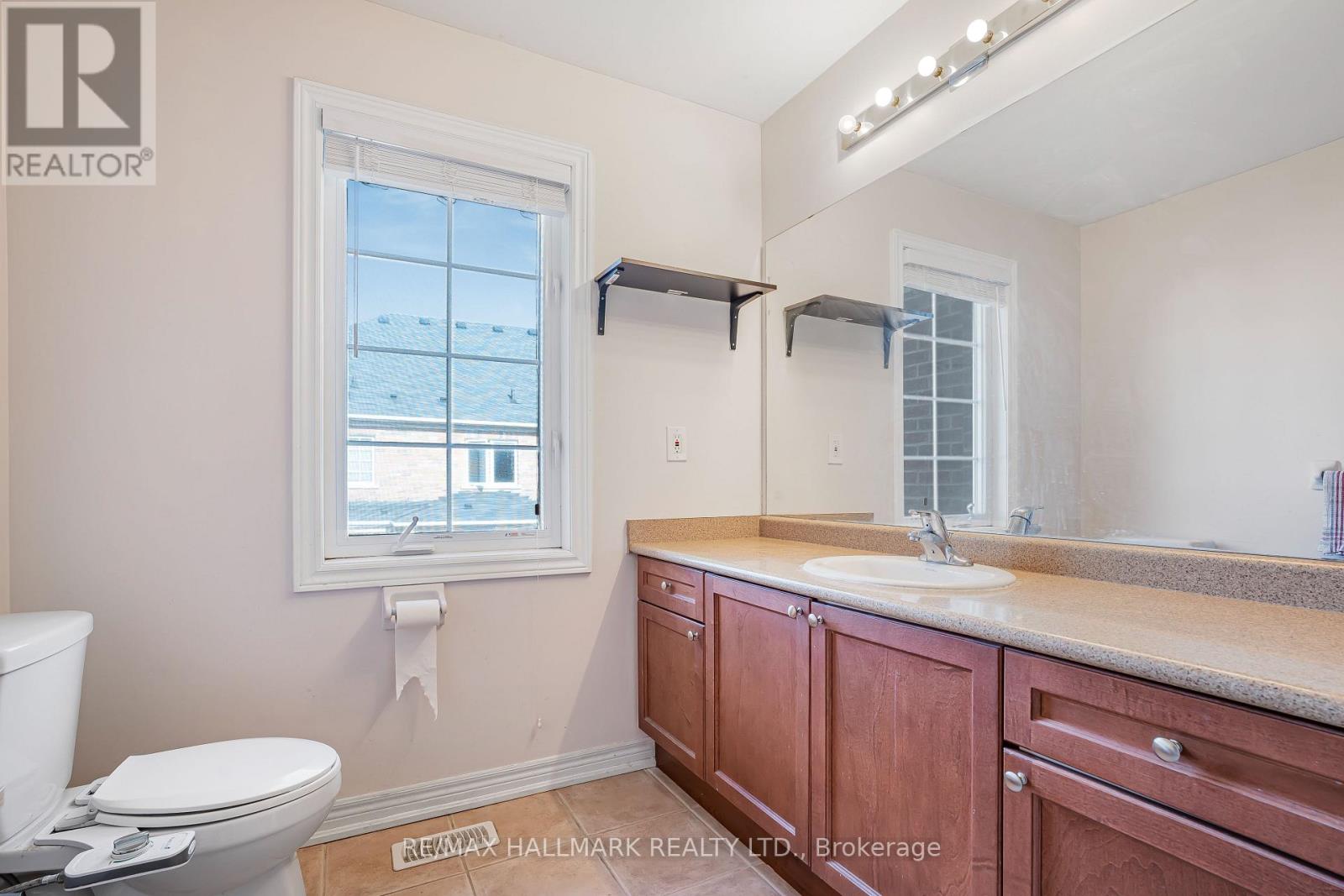 2 Telstar Way, Whitby, Ontario  L1M 0G2 - Photo 28 - E12484250