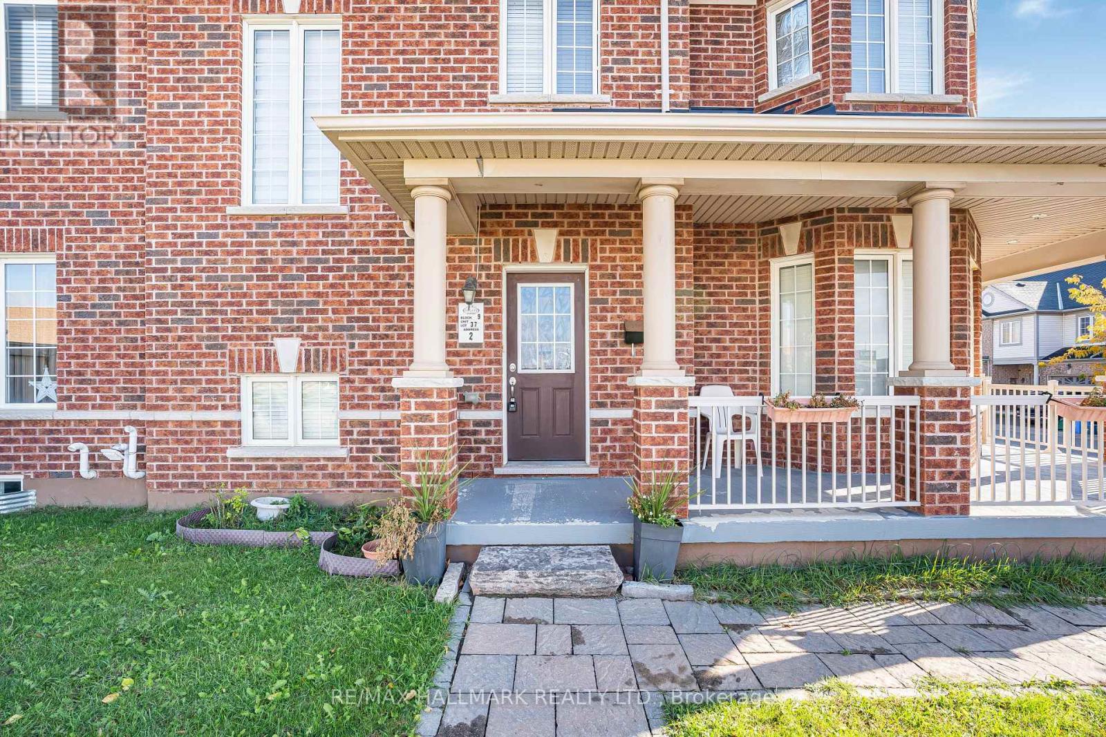 2 Telstar Way, Whitby, Ontario  L1M 0G2 - Photo 6 - E12484250