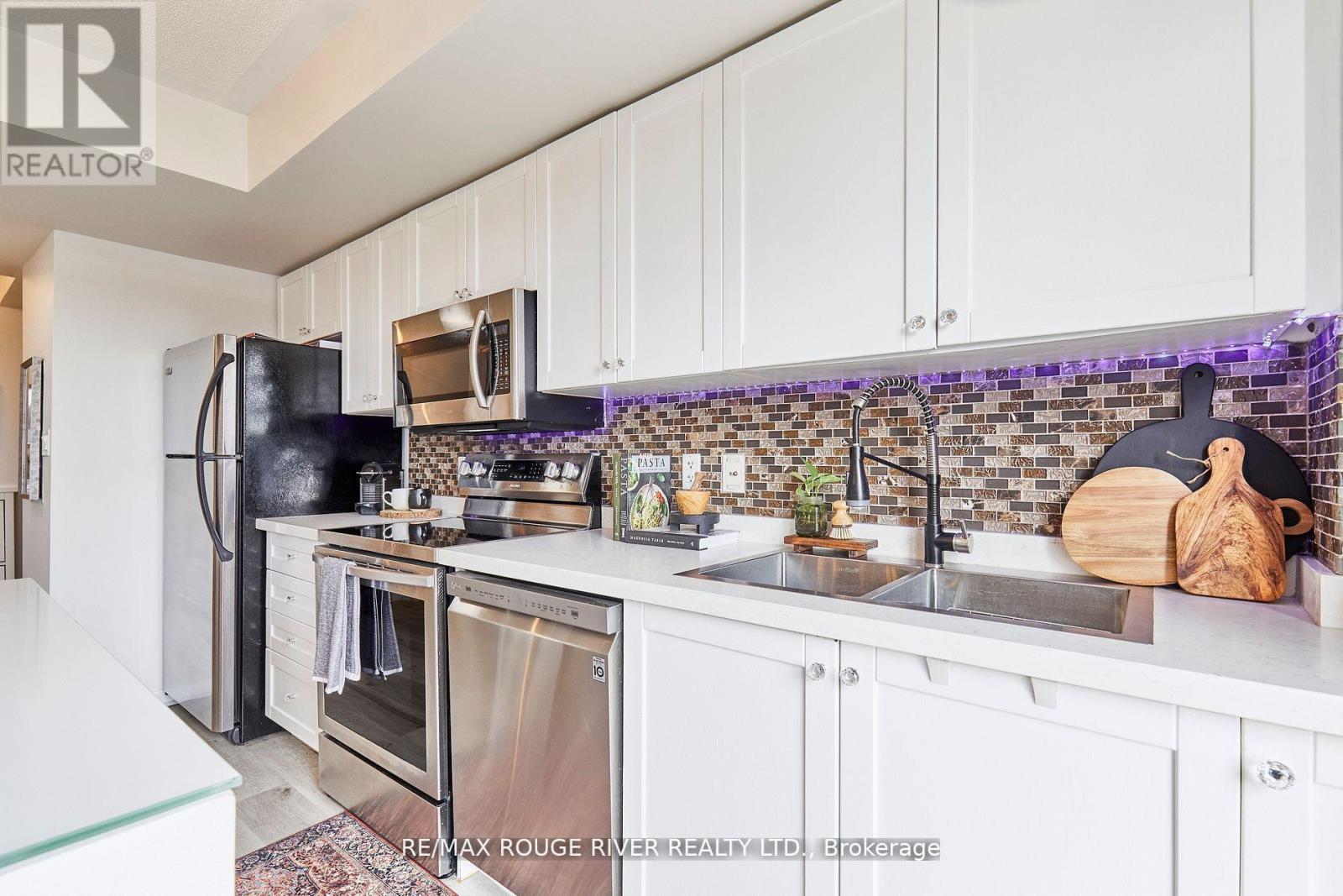 312 - 25 Strangford Lane, Toronto, Ontario  M1L 0E4 - Photo 6 - E12484275