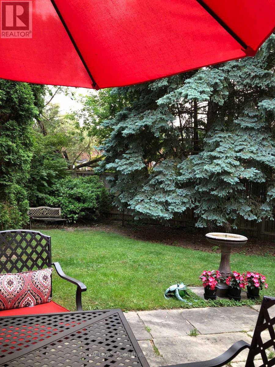 30 Chiswell Crescent, Toronto, Ontario  M2N 6E1 - Photo 3 - C12483610