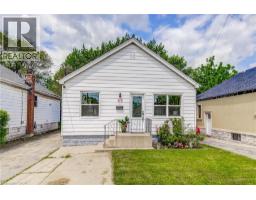 82 WEST 1ST Street, Hamilton, Ontario