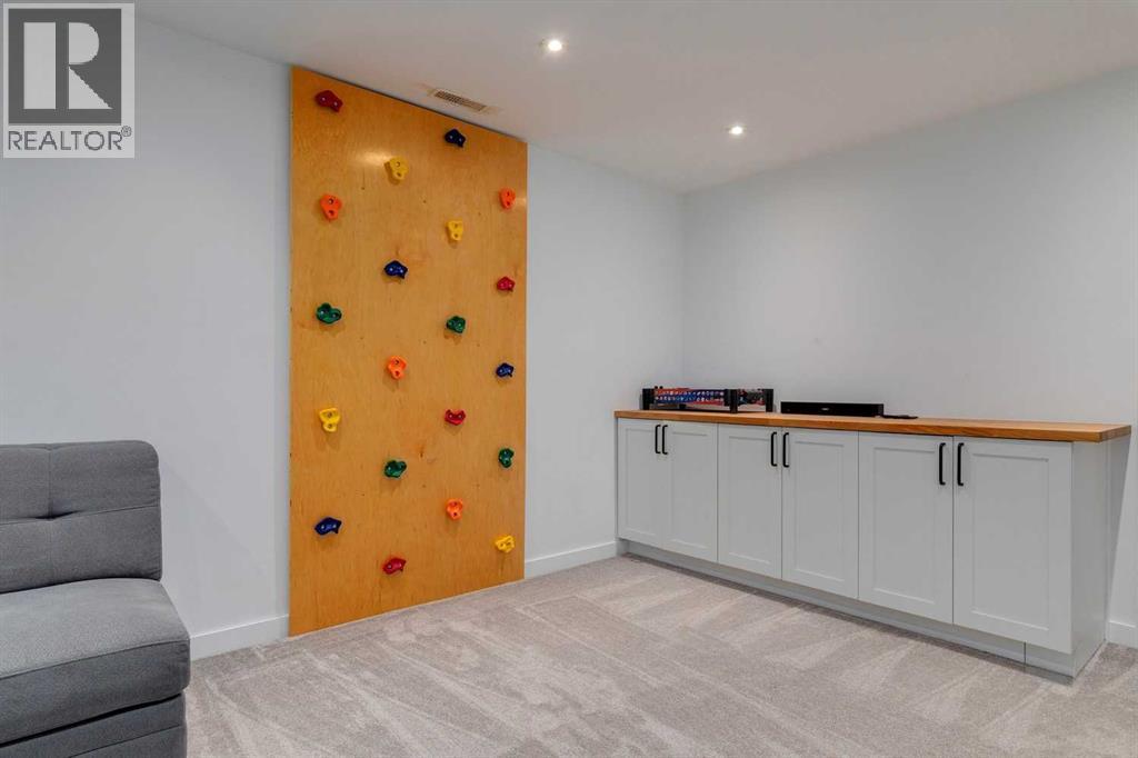 817 Crystal Beach Bay, Chestermere, Alberta  T1X 1J1 - Photo 40 - A2264334