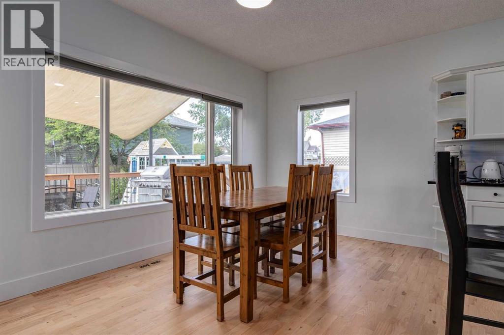 817 Crystal Beach Bay, Chestermere, Alberta  T1X 1J1 - Photo 15 - A2264334