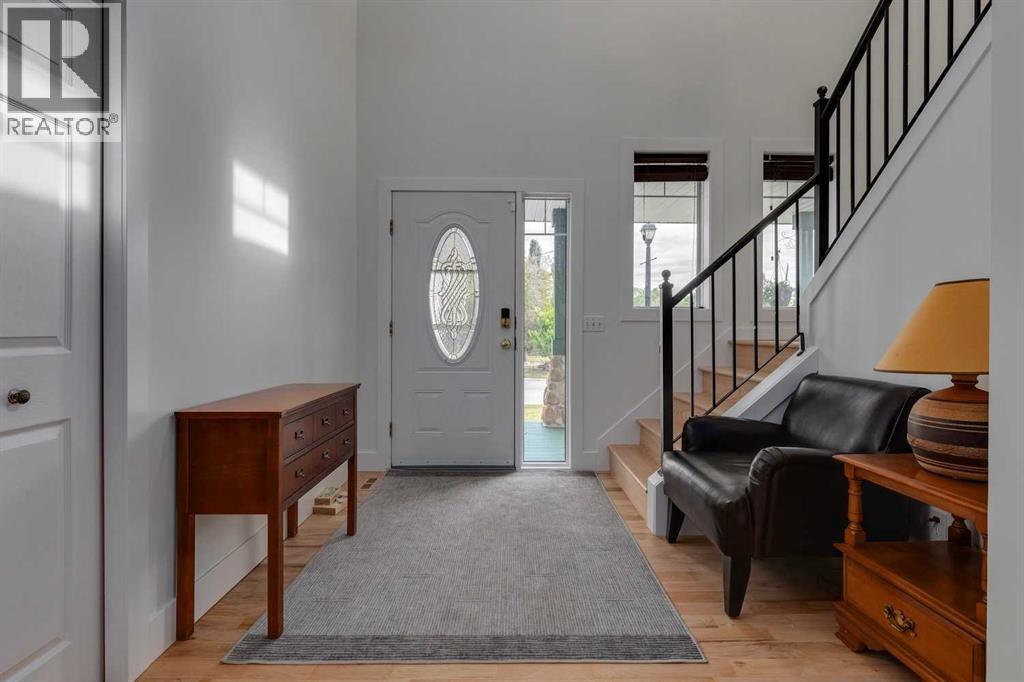 817 Crystal Beach Bay, Chestermere, Alberta  T1X 1J1 - Photo 2 - A2264334