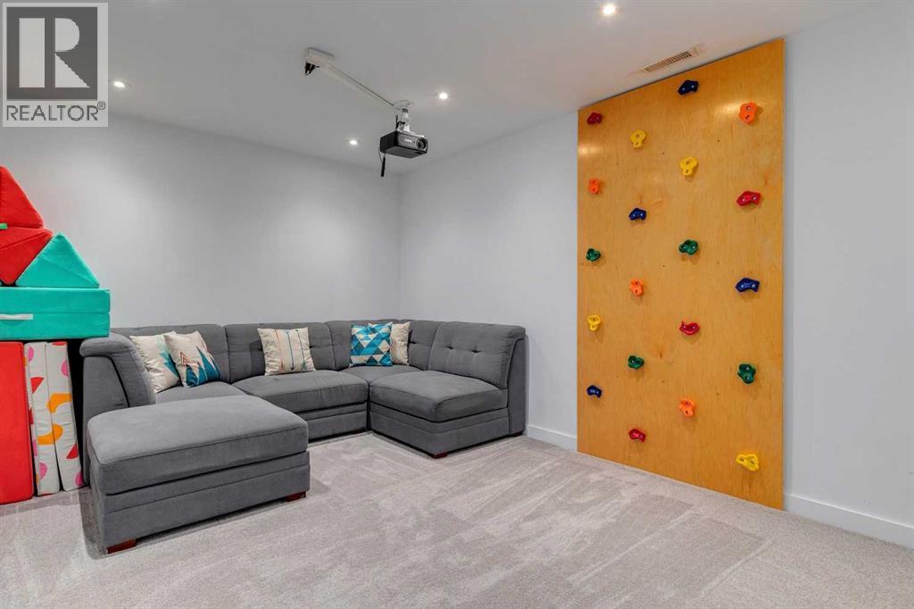 817 Crystal Beach Bay, Chestermere, Alberta  T1X 1J1 - Photo 39 - A2264334