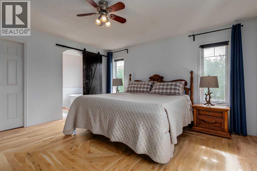 817 Crystal Beach Bay, Chestermere, Alberta  T1X 1J1 - Photo 24 - A2264334