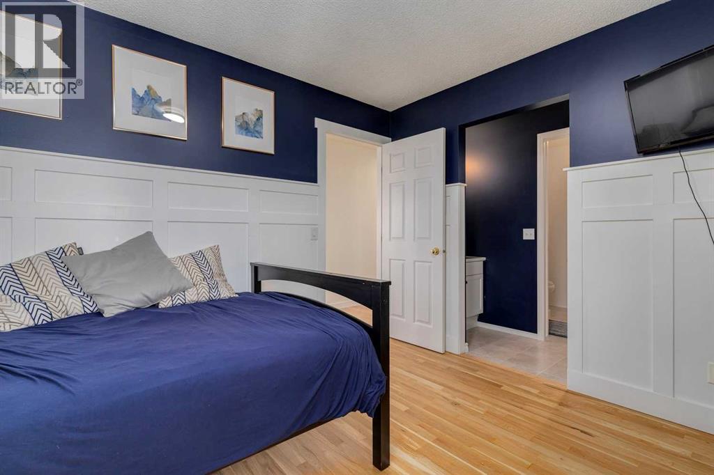 817 Crystal Beach Bay, Chestermere, Alberta  T1X 1J1 - Photo 36 - A2264334