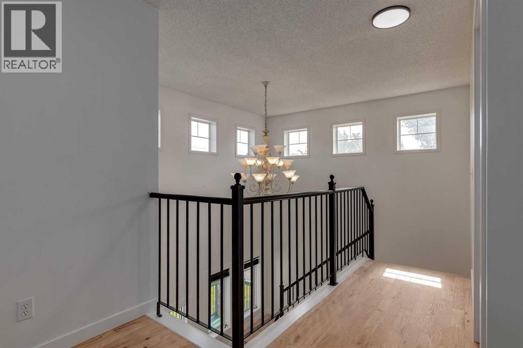 817 Crystal Beach Bay, Chestermere, Alberta  T1X 1J1 - Photo 21 - A2264334