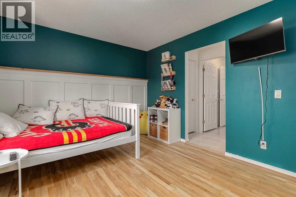 817 Crystal Beach Bay, Chestermere, Alberta  T1X 1J1 - Photo 30 - A2264334