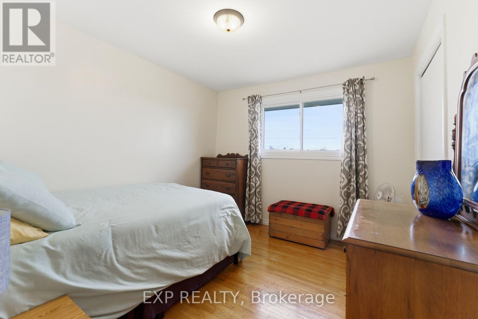 5228 Old Hwy 2, Belleville, Ontario  K8N 4Z4 - Photo 24 - X12484320