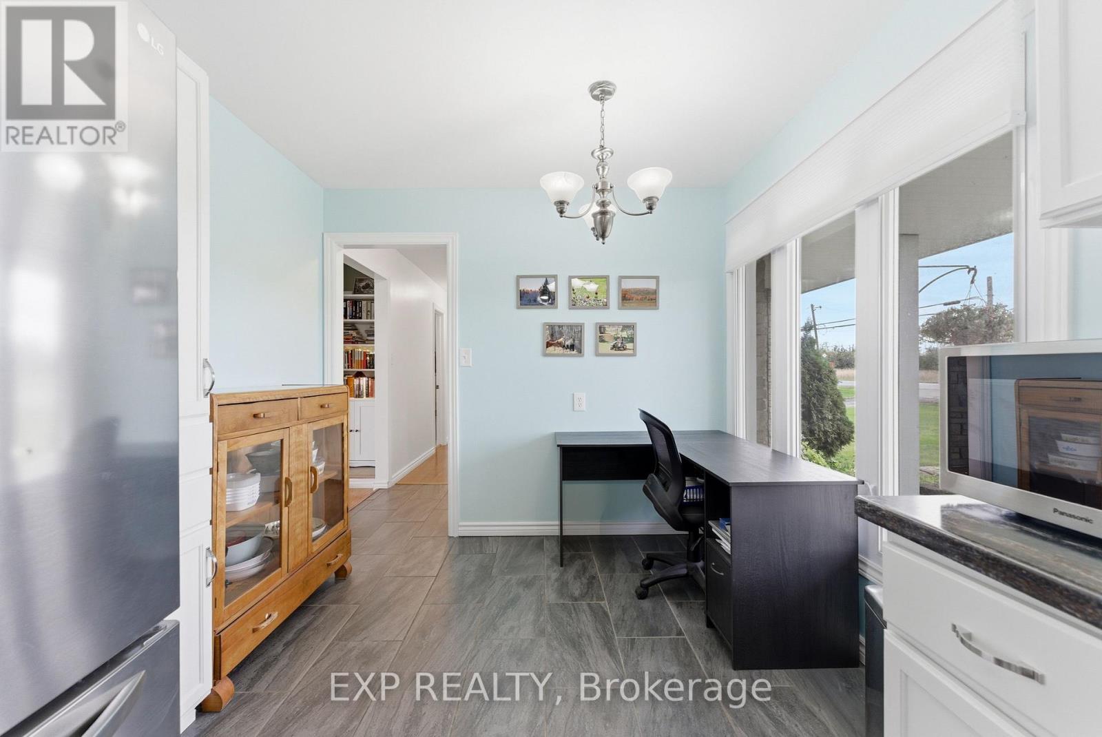 5228 Old Hwy 2, Belleville, Ontario  K8N 4Z4 - Photo 6 - X12484320