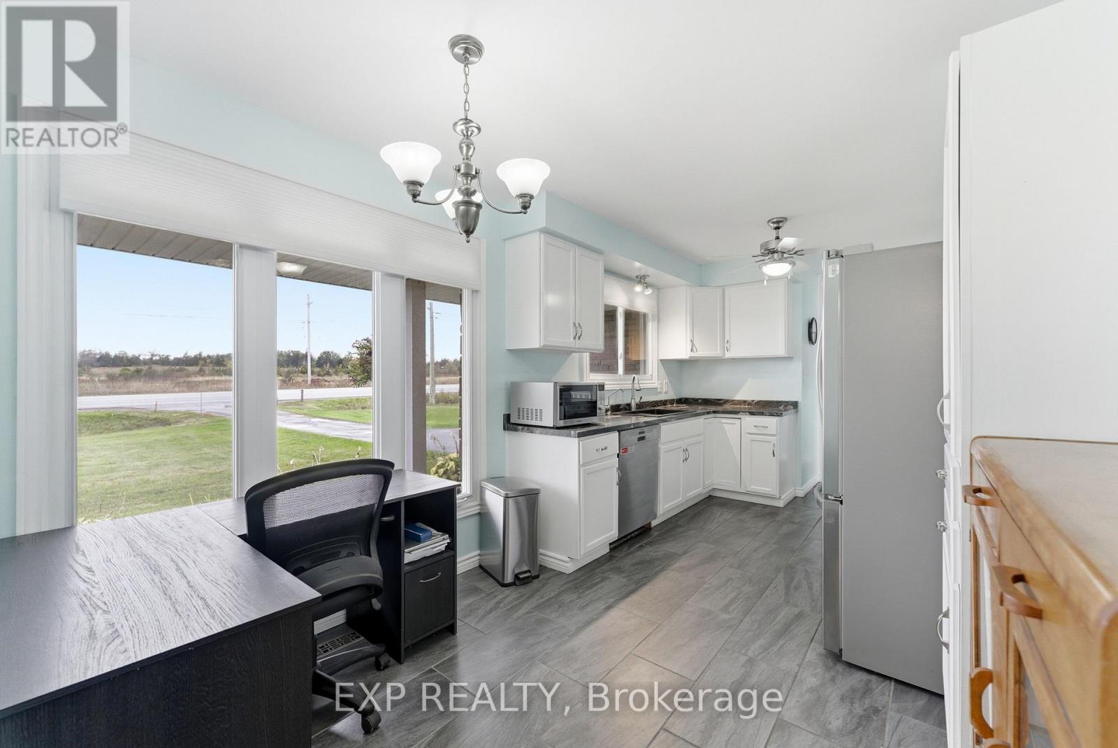 5228 Old Hwy 2, Belleville, Ontario  K8N 4Z4 - Photo 7 - X12484320