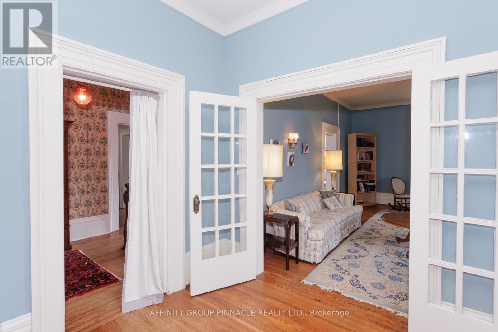 12 Russell Street E, Kawartha Lakes, Ontario  K9V 1Z8 - Photo 27 - X12484322