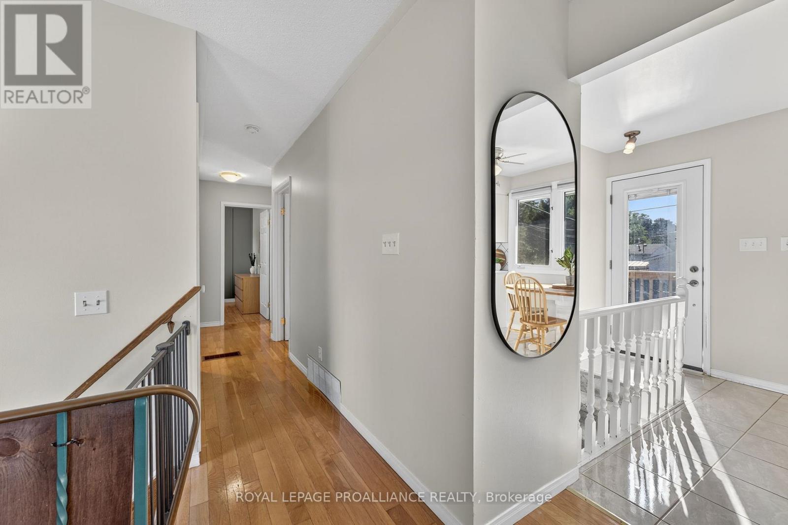 14 Chesterfield Drive, Loyalist (Amherstview), Ontario  K7N 1M2 - Photo 14 - X12484408