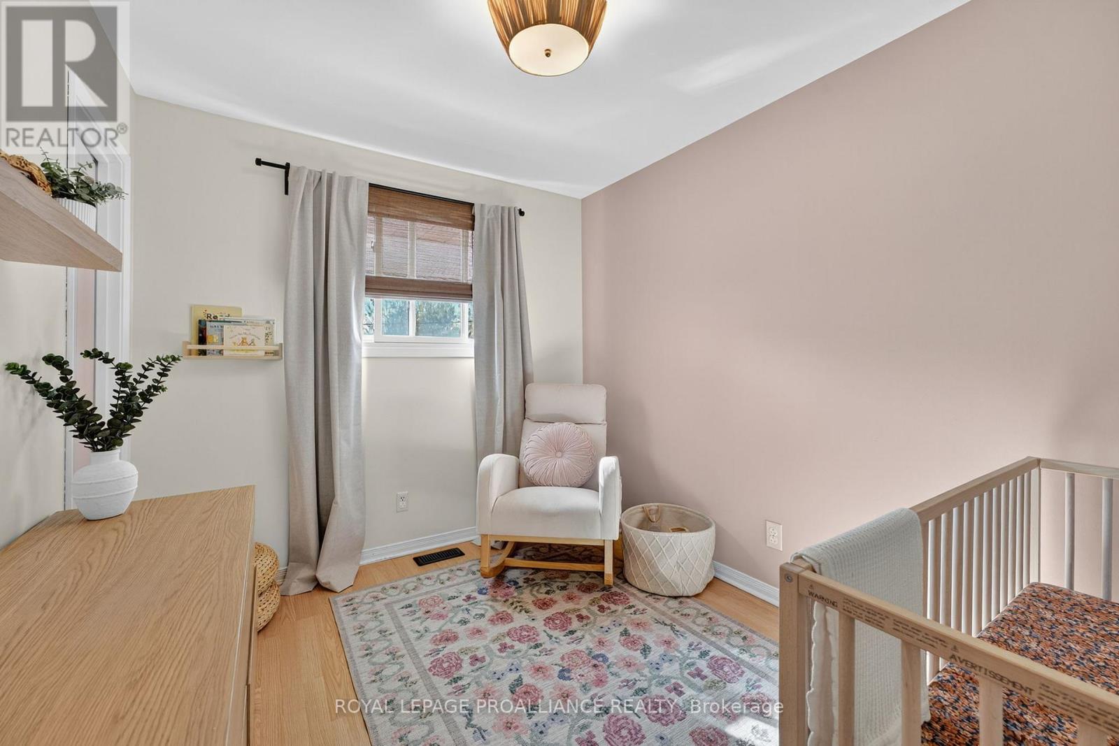 14 Chesterfield Drive, Loyalist (Amherstview), Ontario  K7N 1M2 - Photo 15 - X12484408