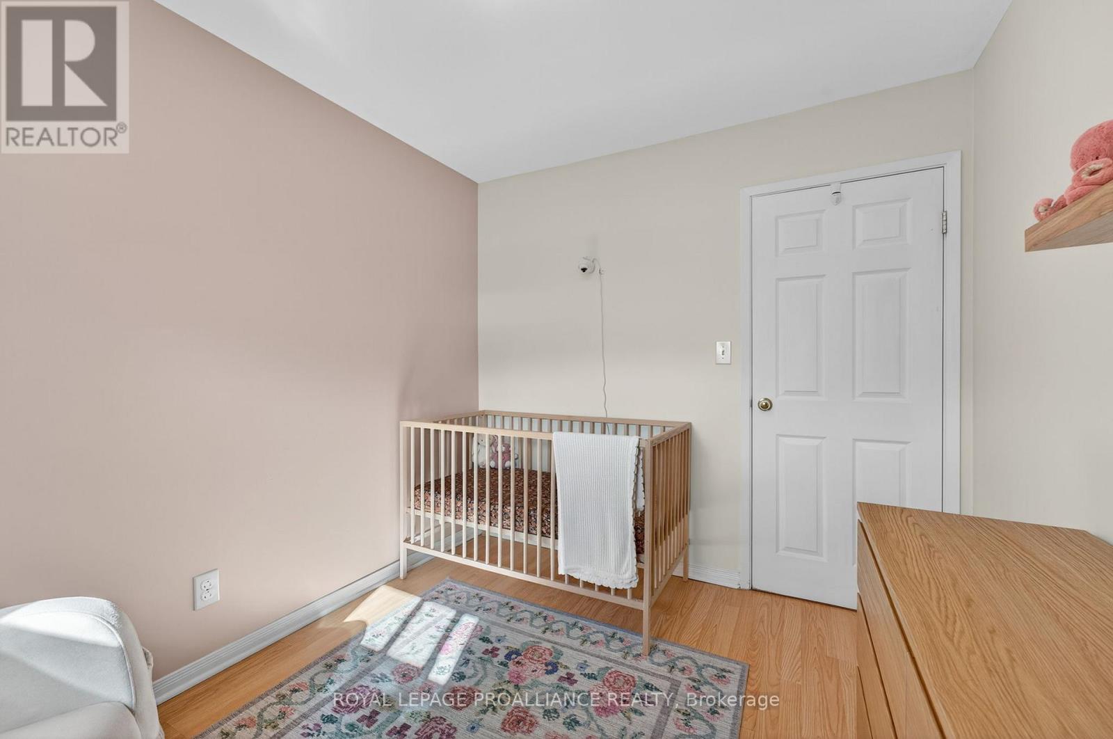 14 Chesterfield Drive, Loyalist (Amherstview), Ontario  K7N 1M2 - Photo 16 - X12484408