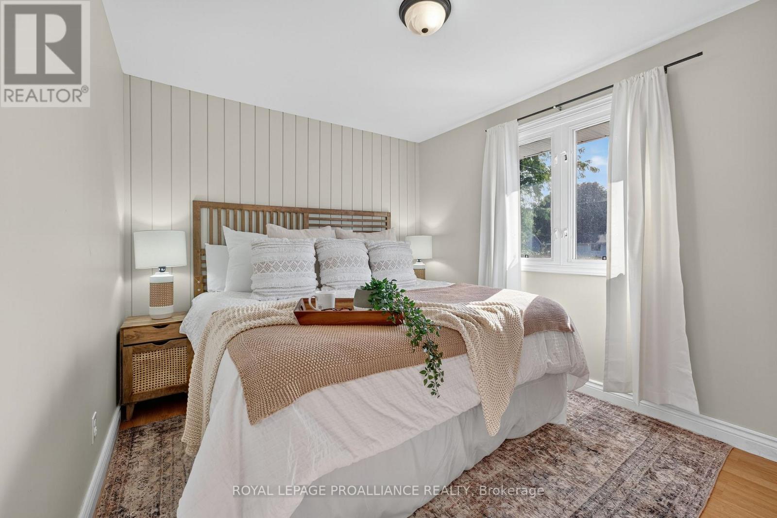 14 Chesterfield Drive, Loyalist (Amherstview), Ontario  K7N 1M2 - Photo 21 - X12484408