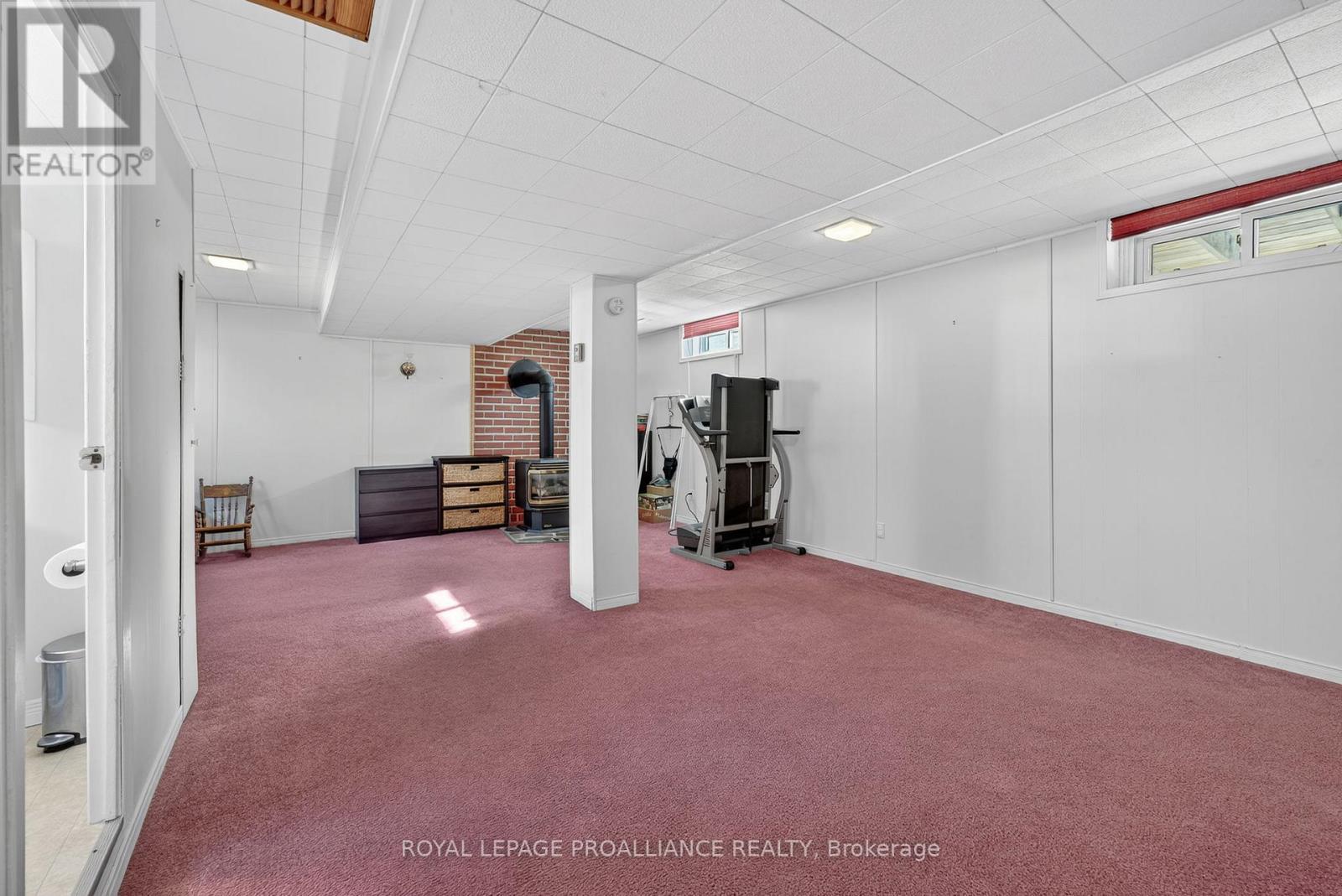 14 Chesterfield Drive, Loyalist (Amherstview), Ontario  K7N 1M2 - Photo 23 - X12484408