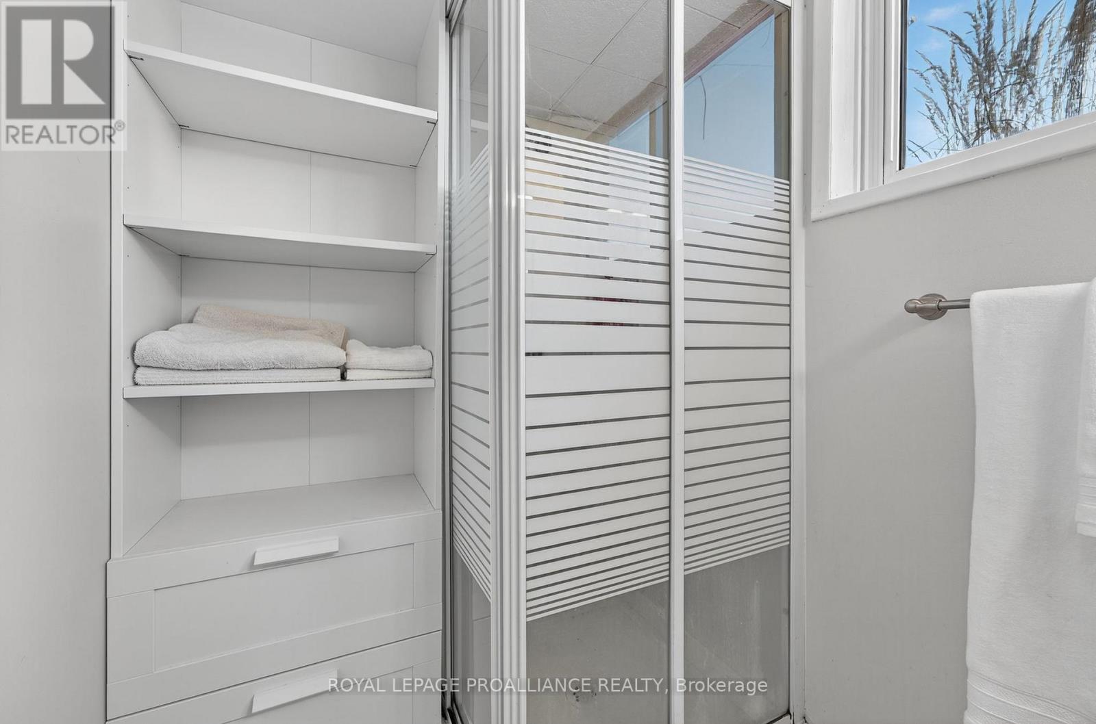 14 Chesterfield Drive, Loyalist (Amherstview), Ontario  K7N 1M2 - Photo 28 - X12484408