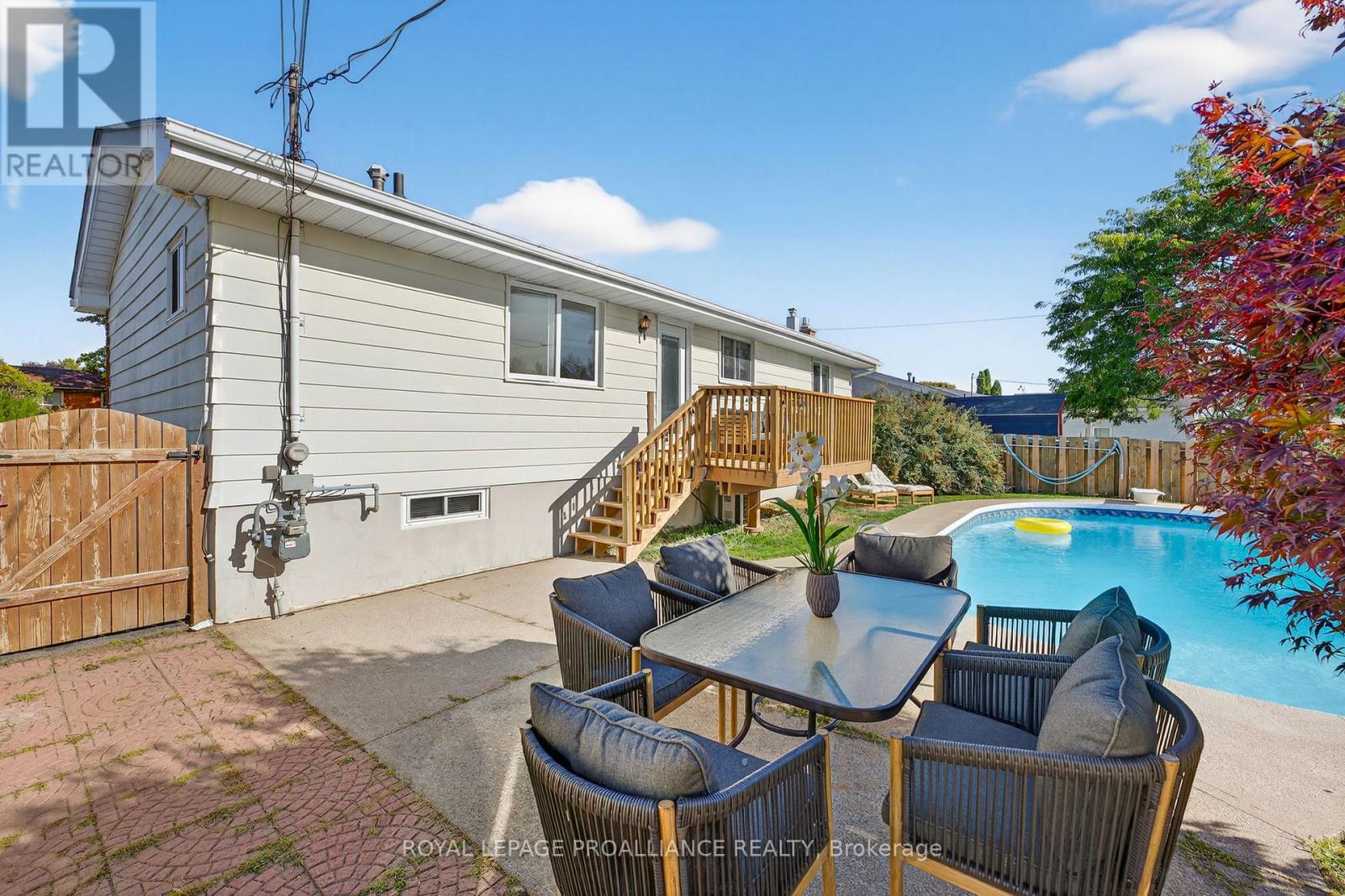 14 Chesterfield Drive, Loyalist (Amherstview), Ontario  K7N 1M2 - Photo 34 - X12484408