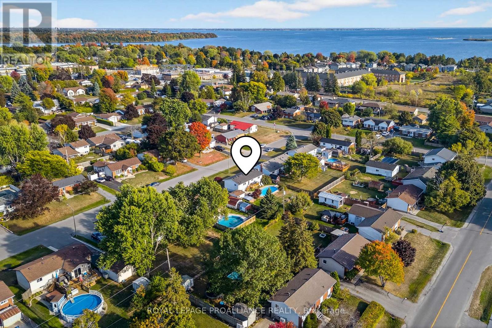 14 Chesterfield Drive, Loyalist (Amherstview), Ontario  K7N 1M2 - Photo 39 - X12484408