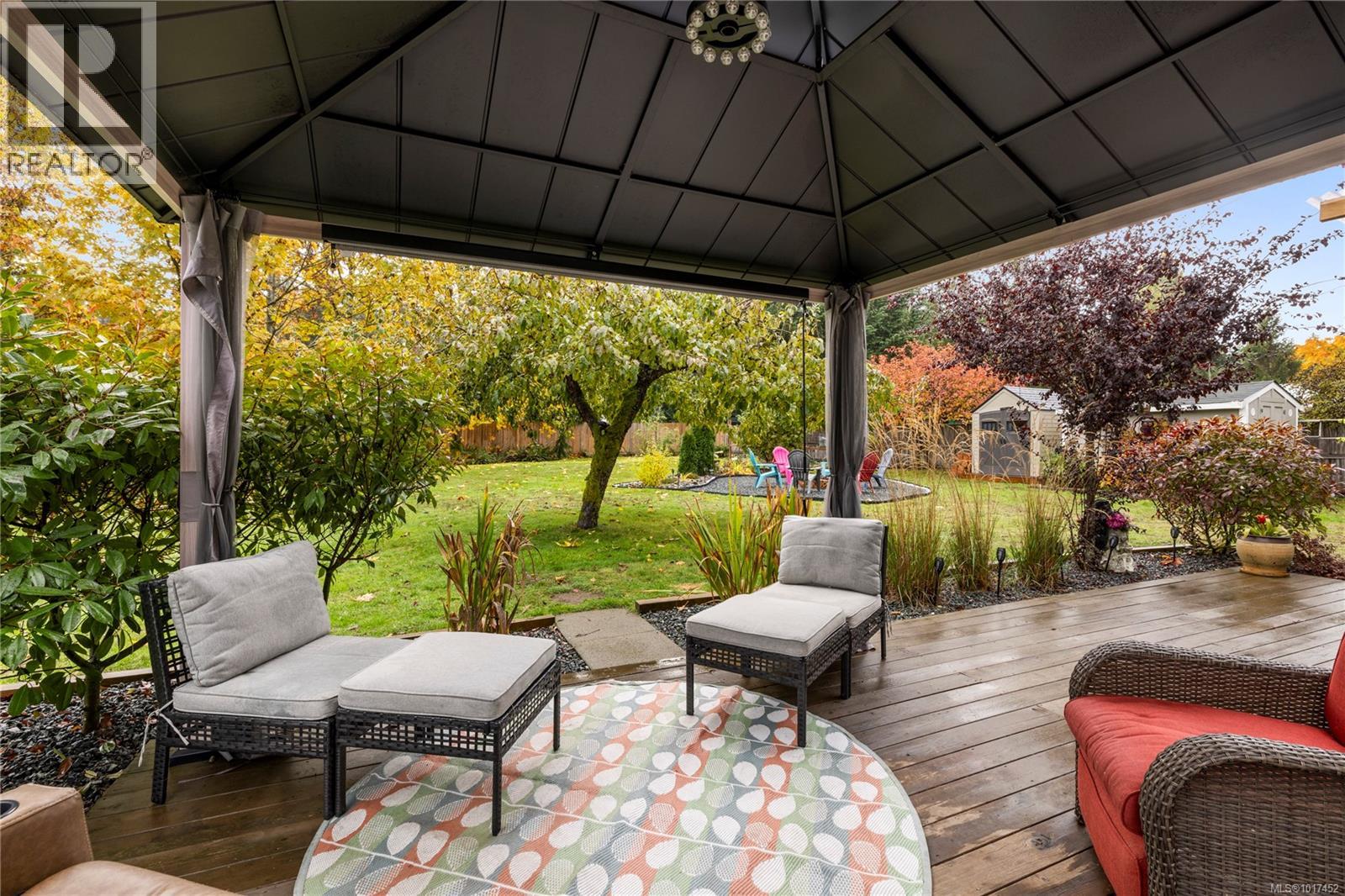 2920 Marshall Rd, Qualicum Beach, British Columbia  V9K 1Z9 - Photo 2 - 1017452