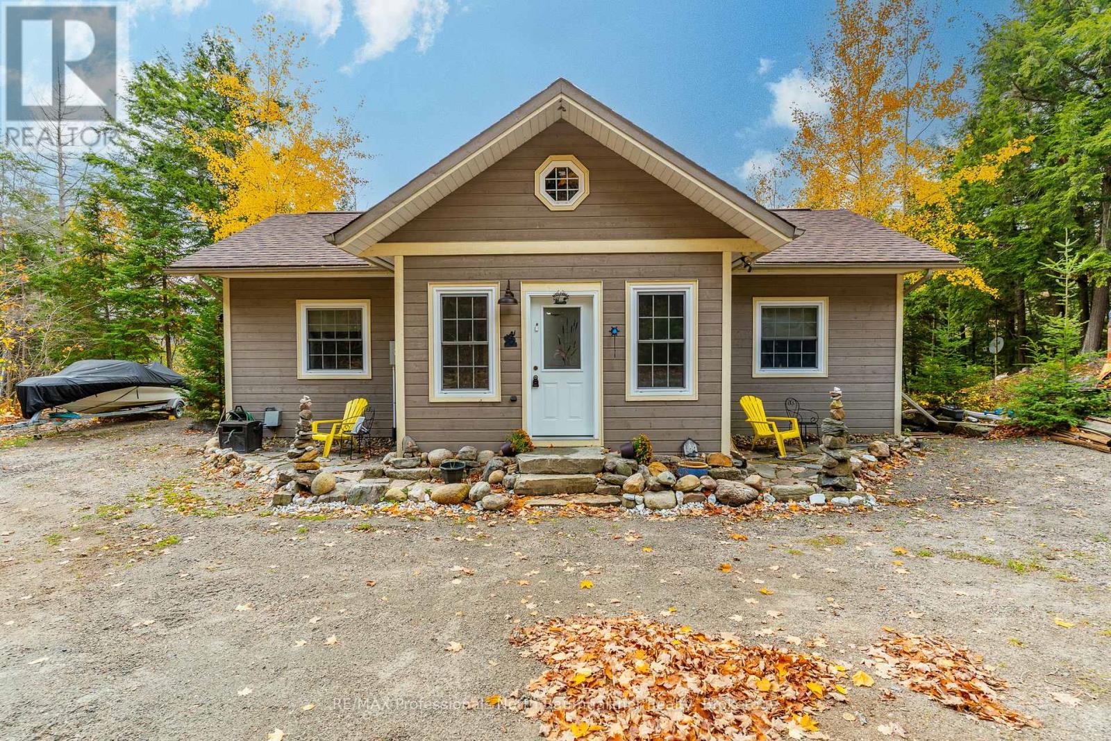1014 Aztec Trail, Dysart Et Al, Ontario  K0M 1S0 - Photo 3 - X12484360