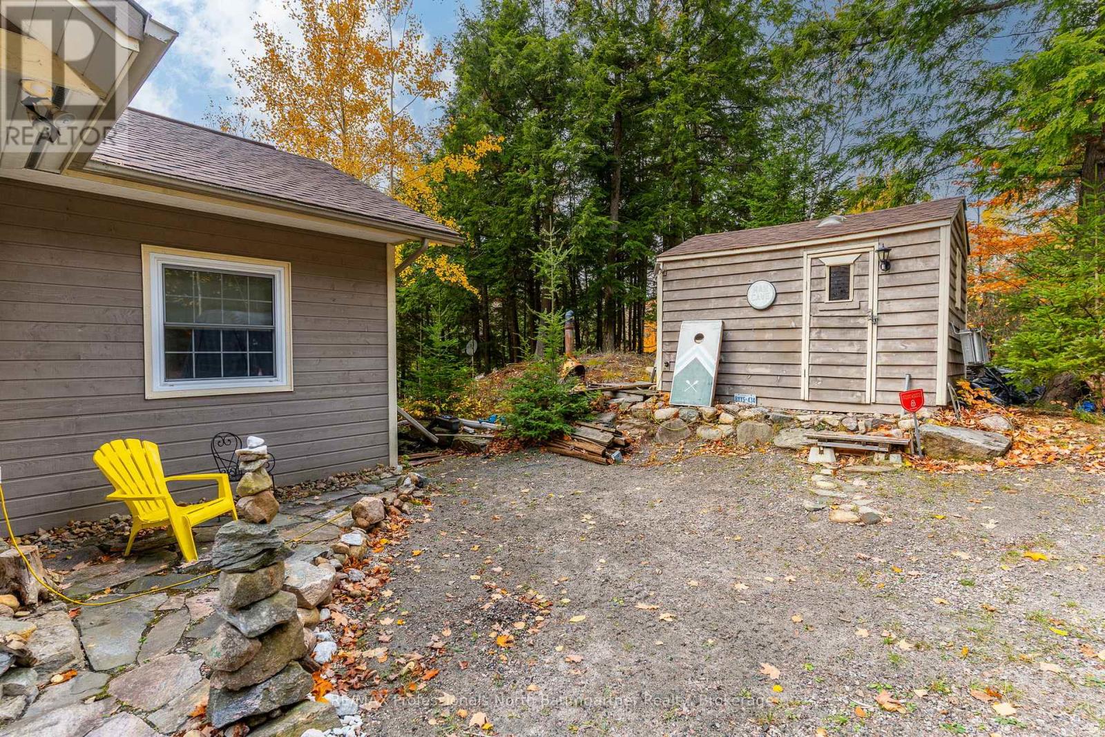 1014 Aztec Trail, Dysart Et Al, Ontario  K0M 1S0 - Photo 31 - X12484360