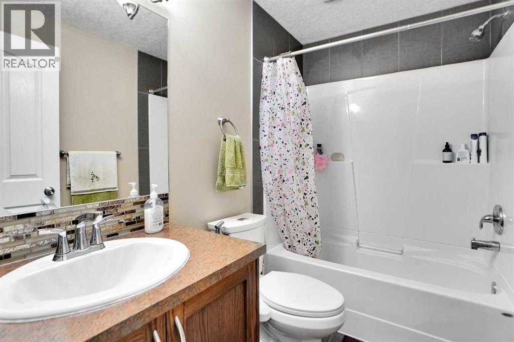 39 Skyview Shores Rise Ne, Calgary, Alberta  T3N 0C8 - Photo 2 - A2267144