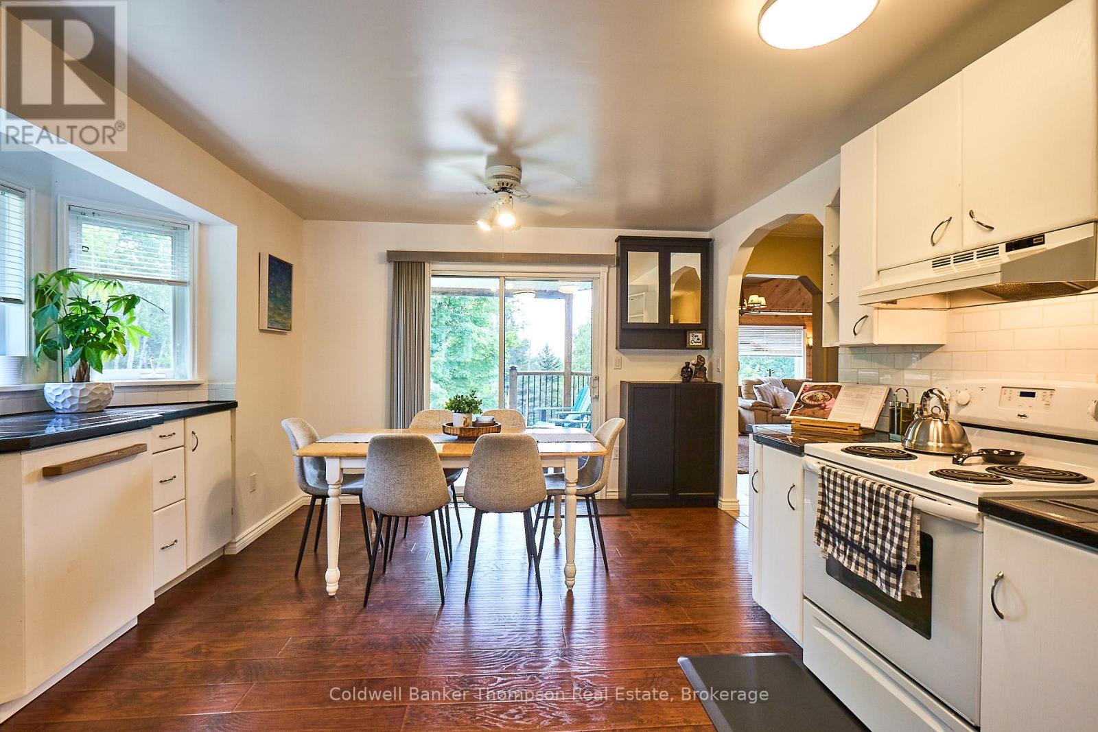 550 Valley View Road, Strong, Ontario  P0A 1Z0 - Photo 5 - X12484387