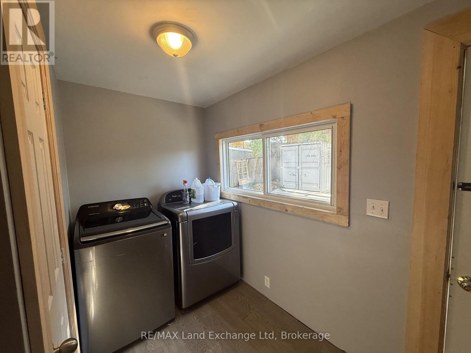 26 Patrick Street W, North Huron, Ontario  N0G 2W0 - Photo 11 - X12484414