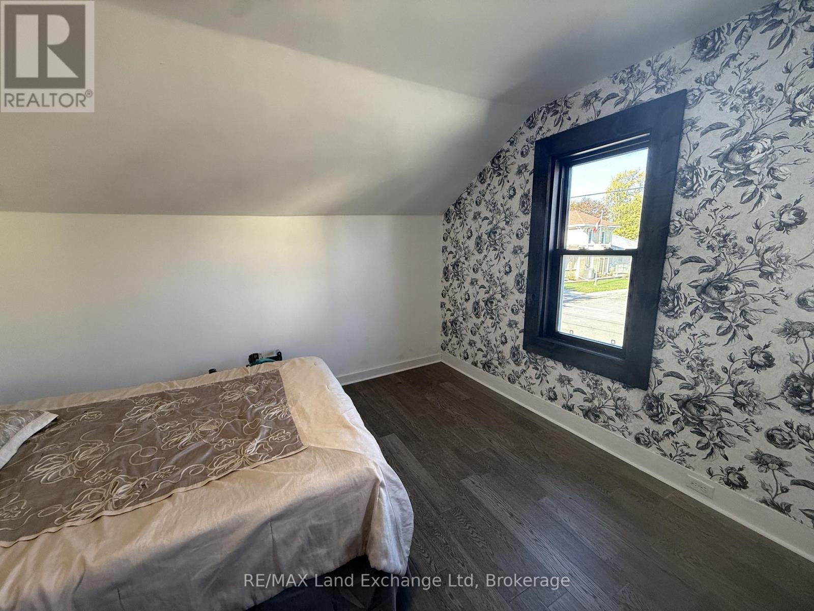 26 Patrick Street W, North Huron, Ontario  N0G 2W0 - Photo 13 - X12484414