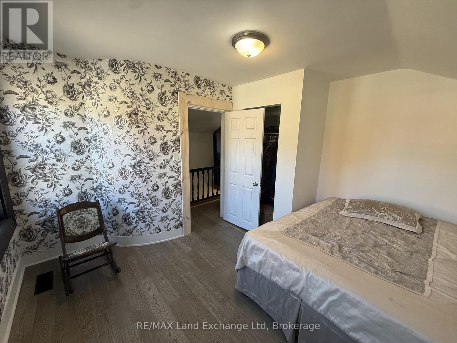 26 Patrick Street W, North Huron, Ontario  N0G 2W0 - Photo 14 - X12484414