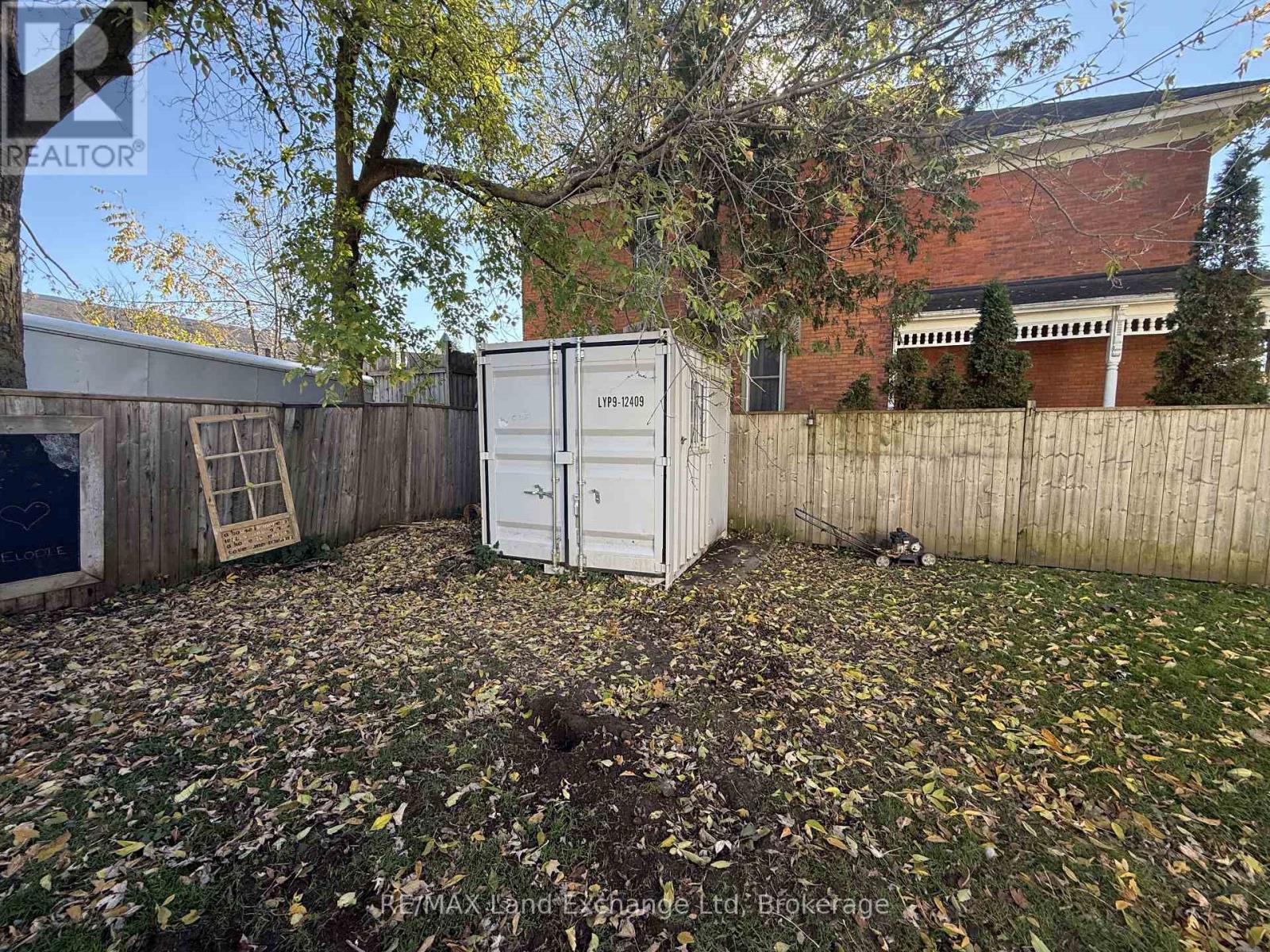 26 Patrick Street W, North Huron, Ontario  N0G 2W0 - Photo 23 - X12484414