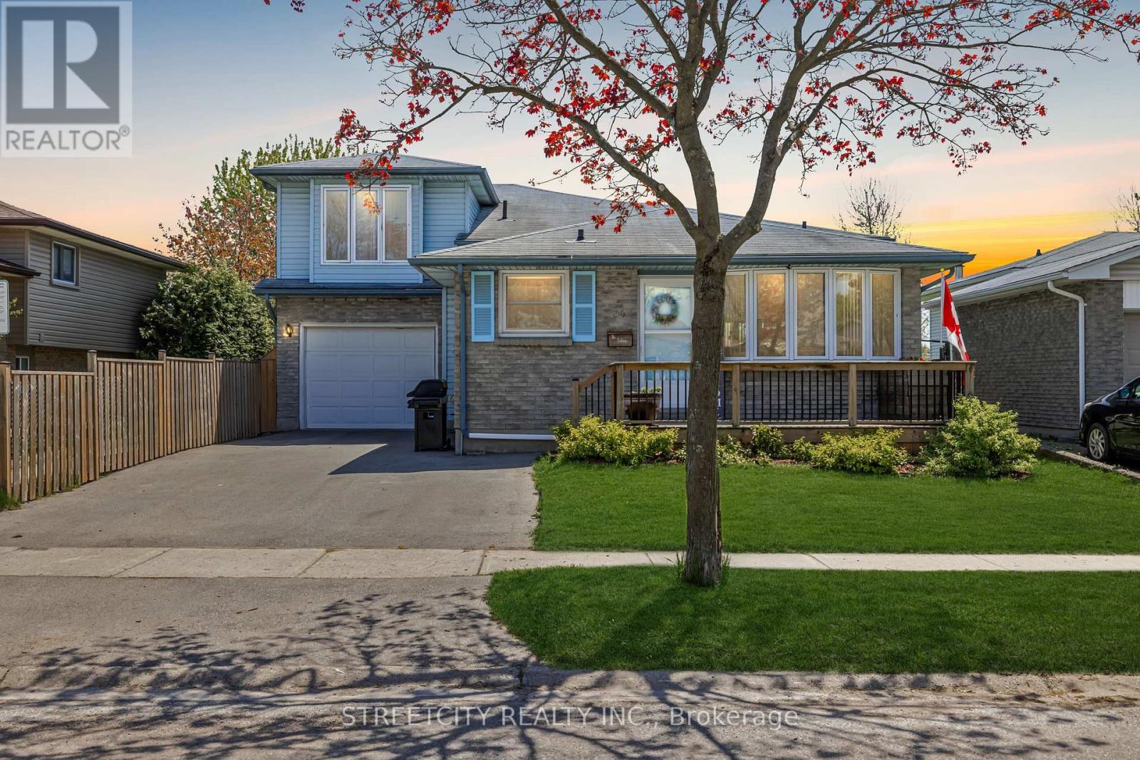 34 BRIDLINGTON ROAD, London South, Ontario