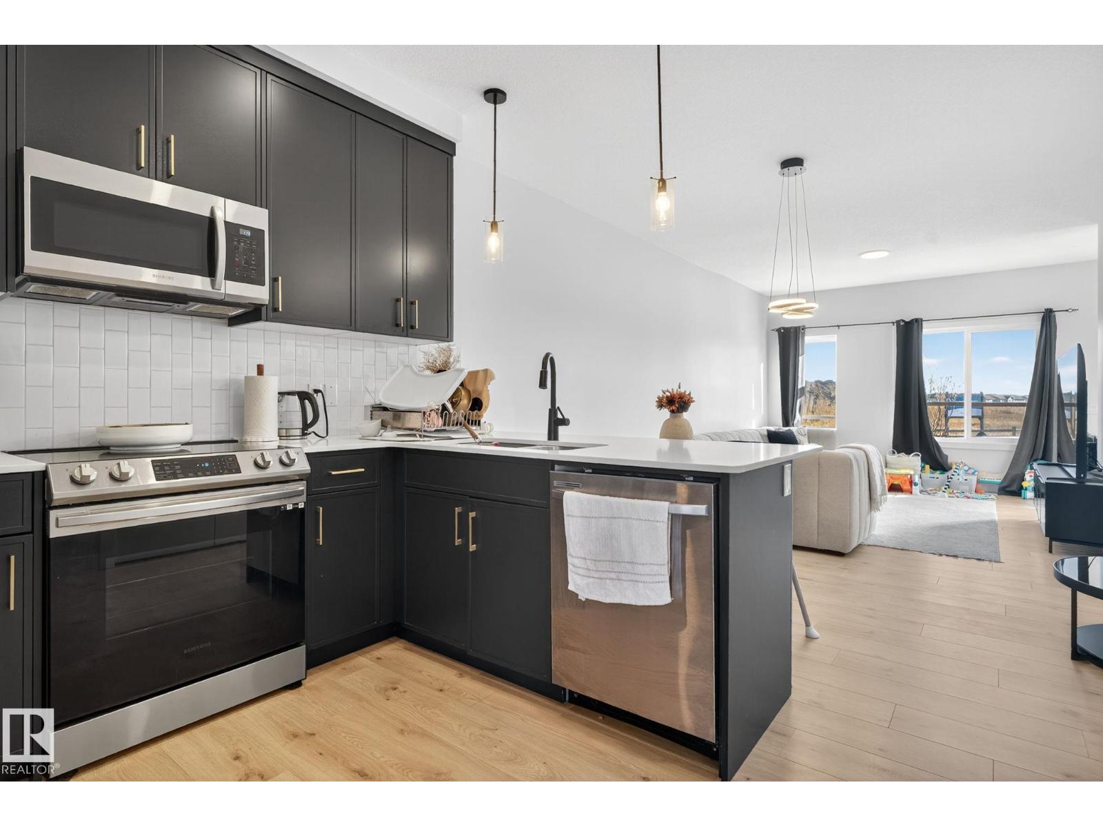 382 Crystallina Nera Dr Nw, Edmonton, Alberta  T5Z 0R9 - Photo 11 - E4463661