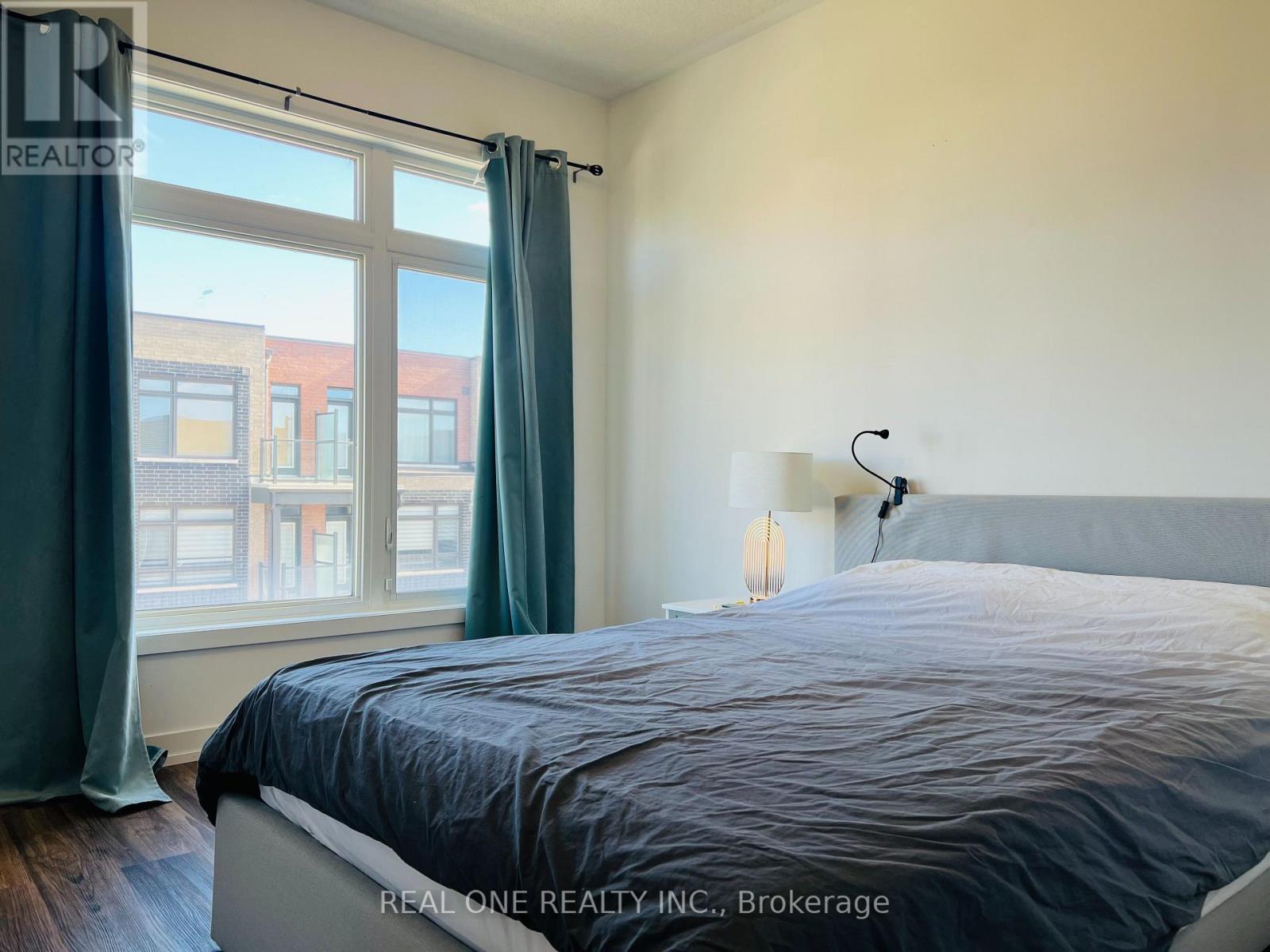 271 Dalhousie Street, Vaughan, Ontario  L4L 0L8 - Photo 12 - N12484277