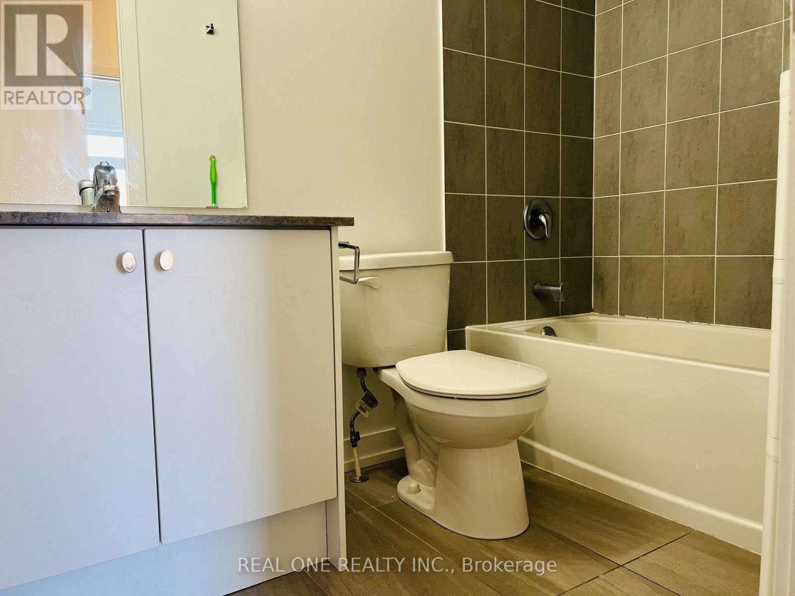 271 Dalhousie Street, Vaughan, Ontario  L4L 0L8 - Photo 15 - N12484277