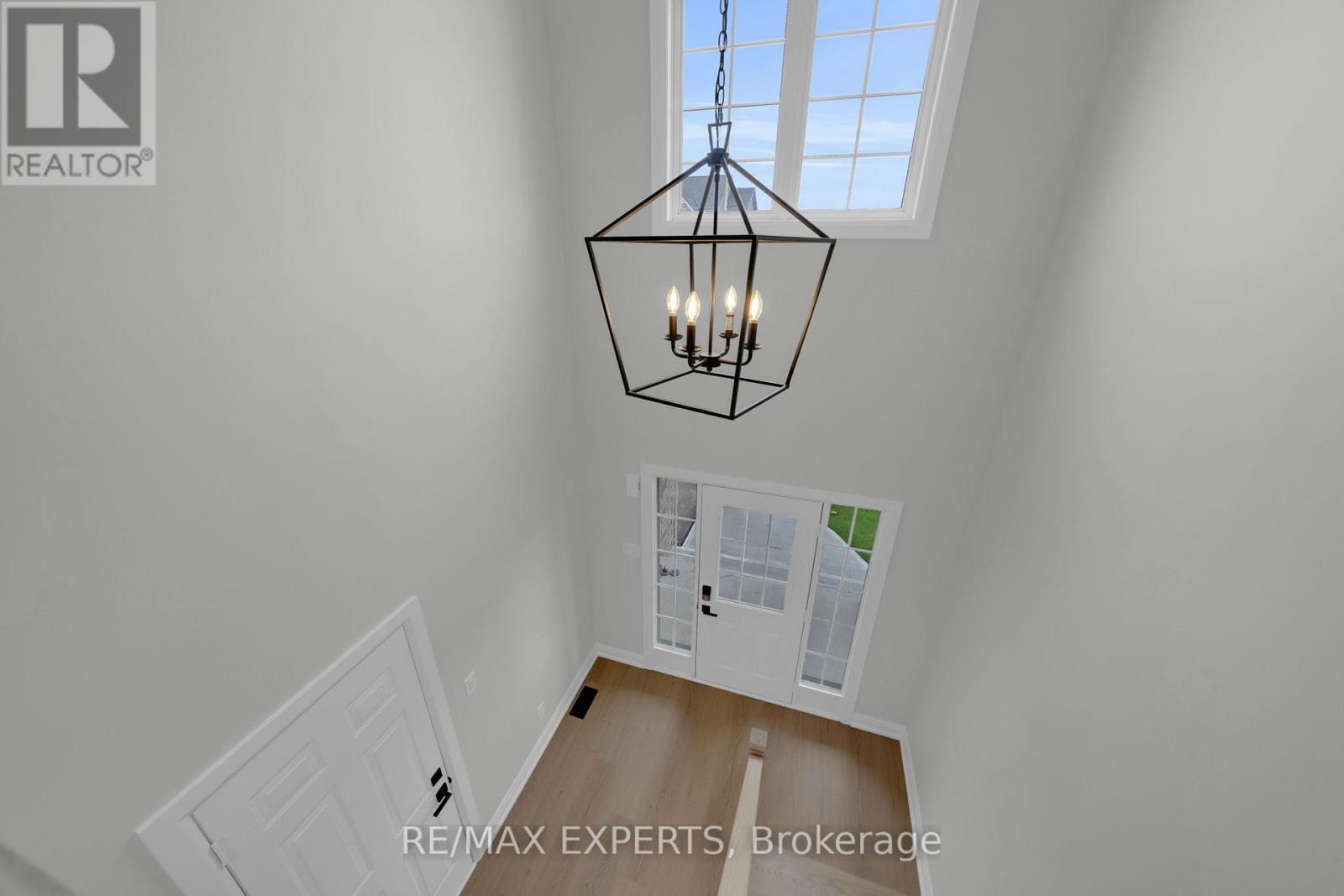 61 Wallace Street, New Tecumseth, Ontario  L9R 2G6 - Photo 20 - N12484278