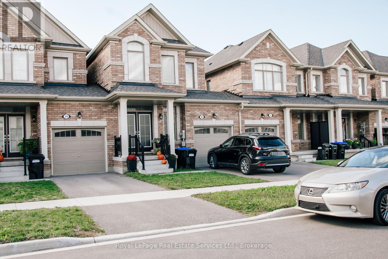 8 BAILEY STREET, collingwood, Ontario